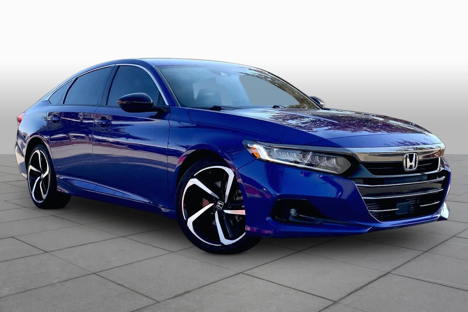 Used 2021 Still Night Pearl Honda Sport image 3