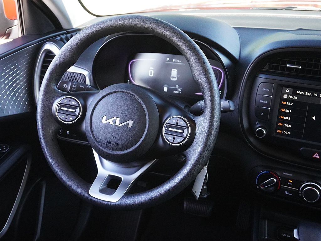 2025 Kia Soul LX - Photo 32