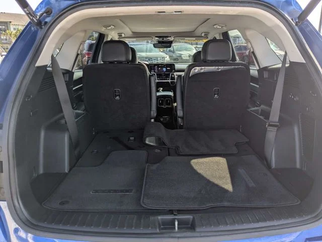Used 2023 Blue Kia SX image 12