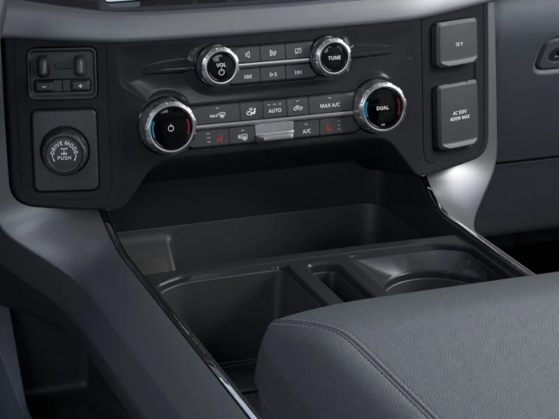 New 2023 Agate Black Metallic Ford XLT image 15