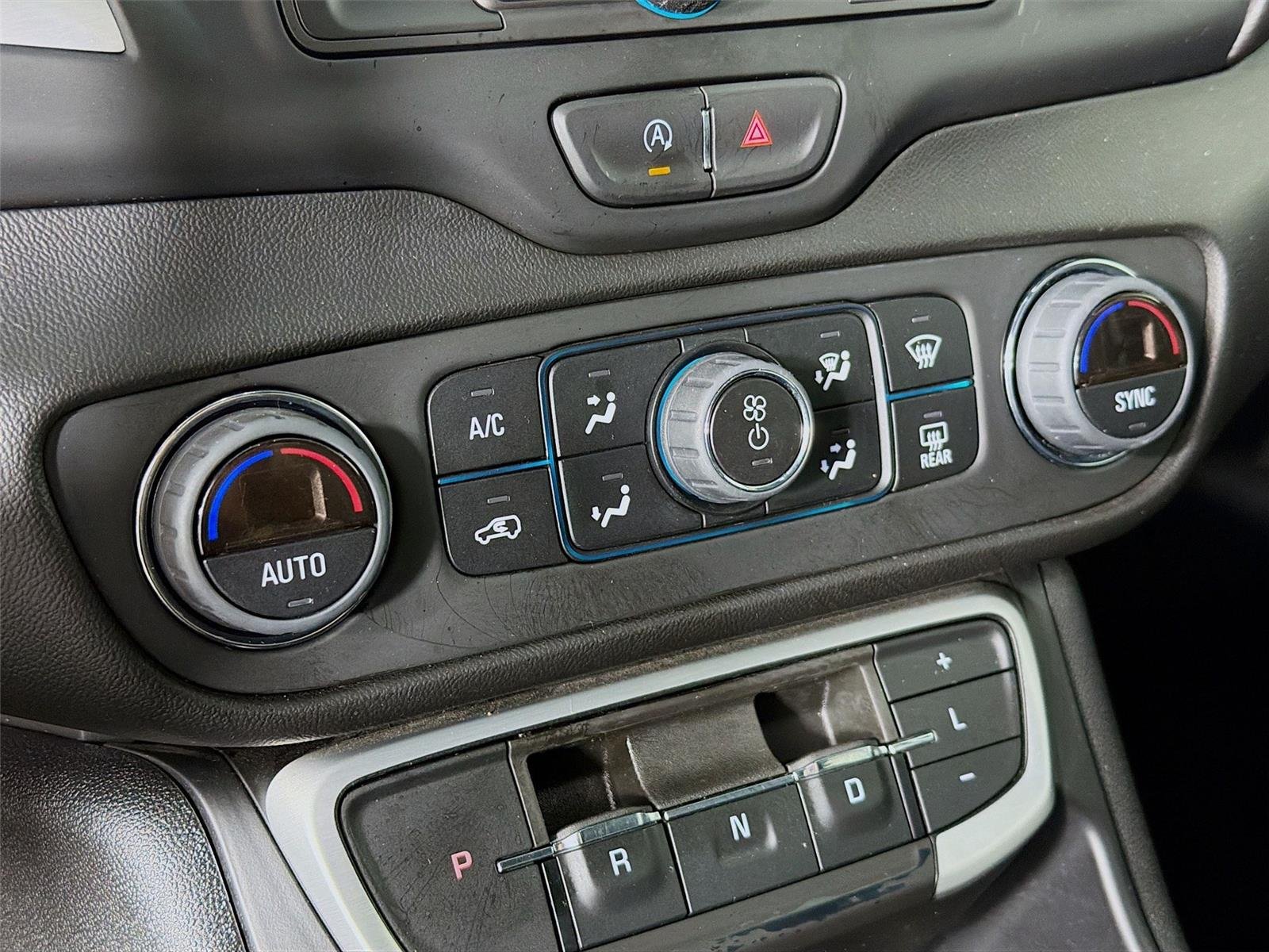 Used 2023 Sterling Metallic GMC SLE image 22