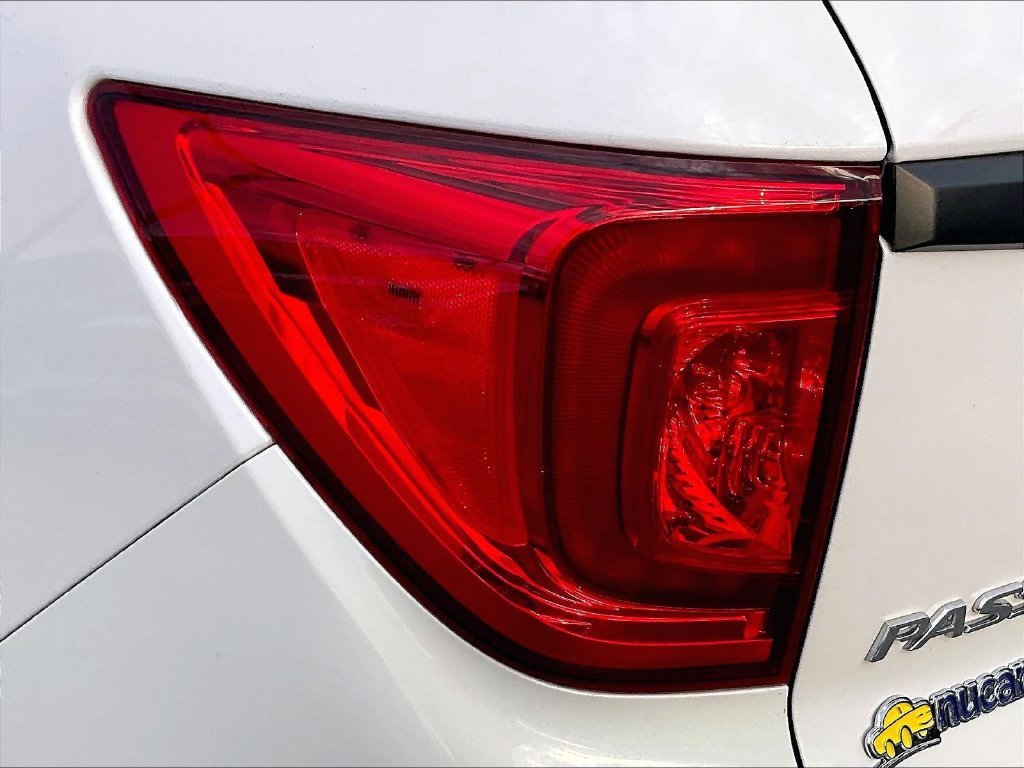Used 2023 Platinum White Honda EX-L image 31