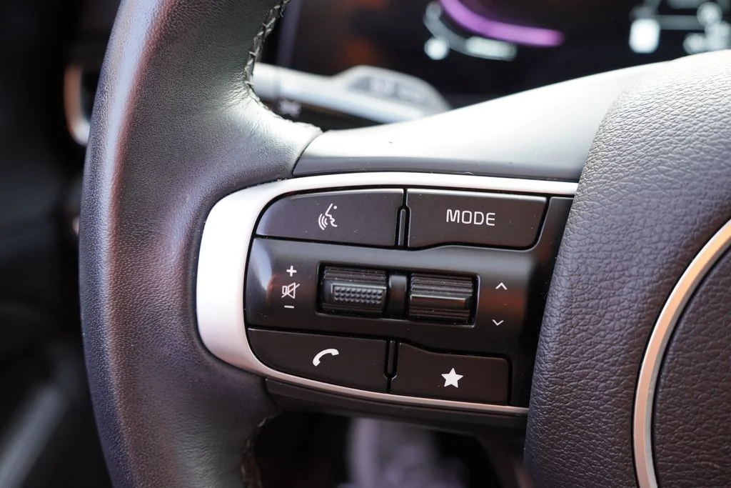 Used 2024 Gravity Gray Kia EX image 33