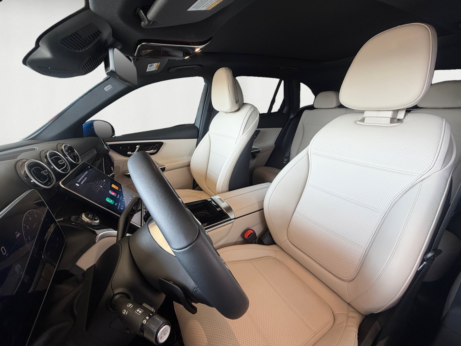 New 2026 Starling Blue Metallic Mercedes-Benz GLC 300 image 10