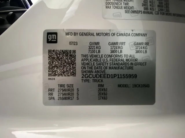 Used 2023 White Chevrolet RST image 27