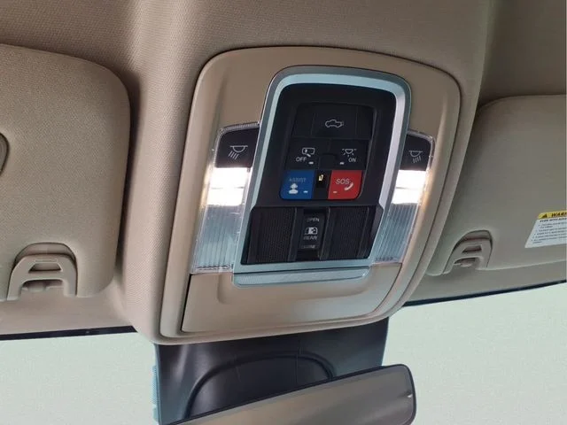Used 2019 Silver Ram Laramie image 31