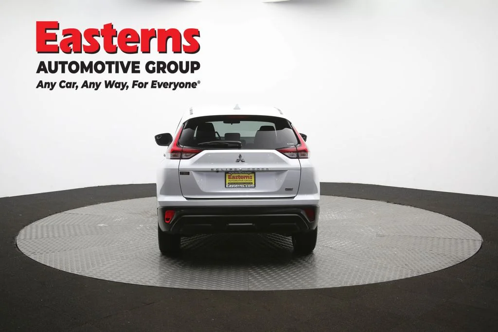 Used 2024 White Mitsubishi LE image 35