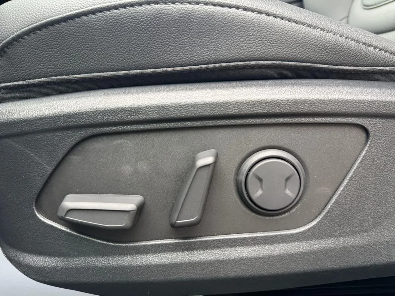 New 2026 Gray Hyundai SEL Plus AWD image 13