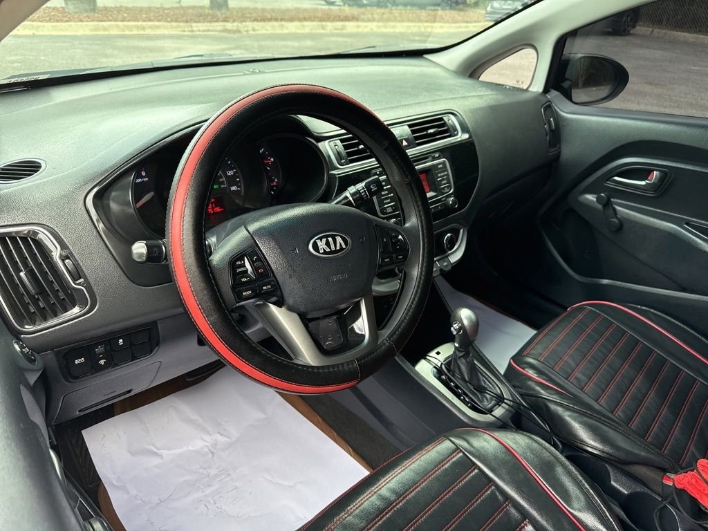 Used 2017 Black Kia LX image 9