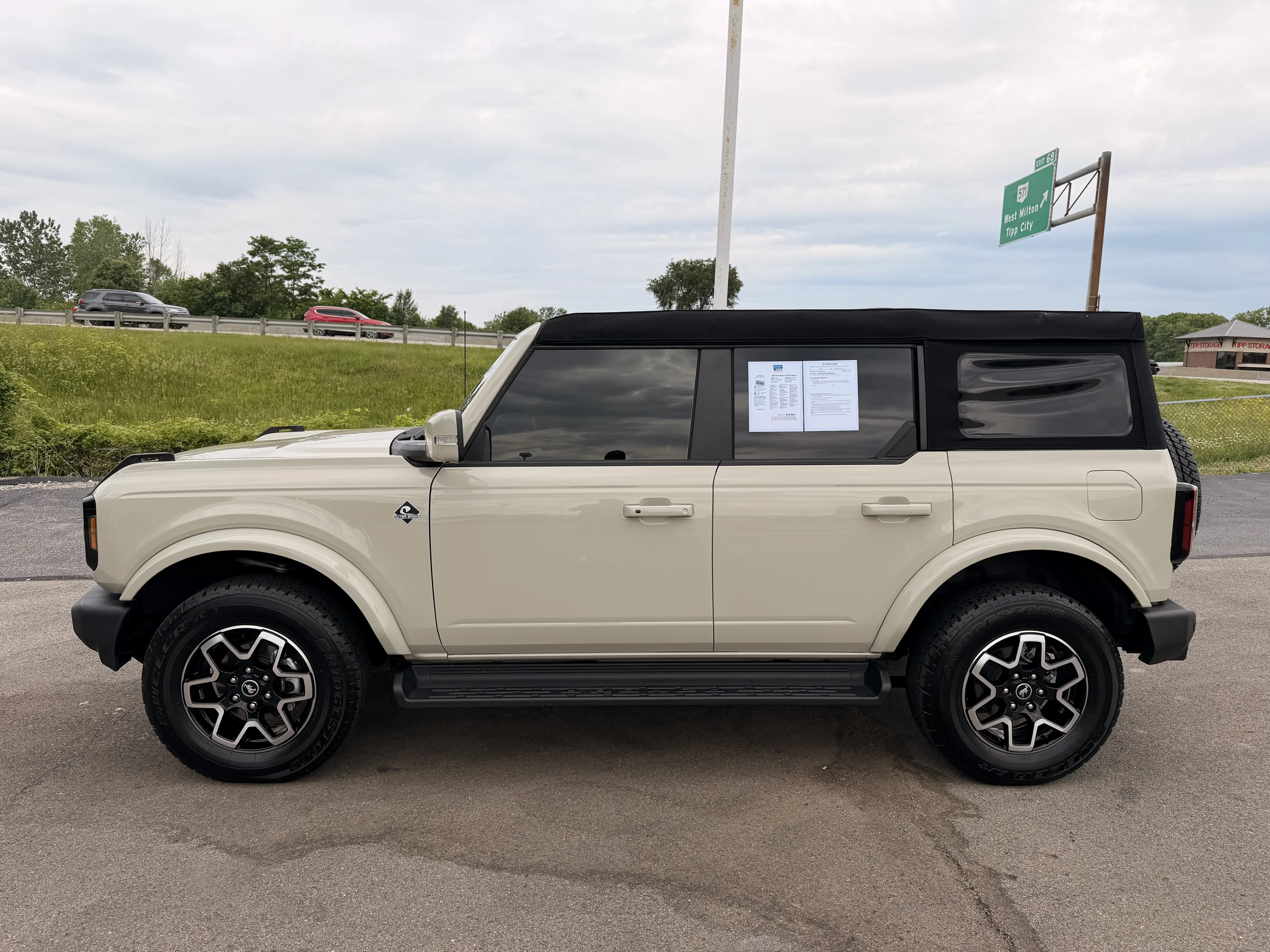 Used 2025 Desert Sand Ford Outer Banks image 6