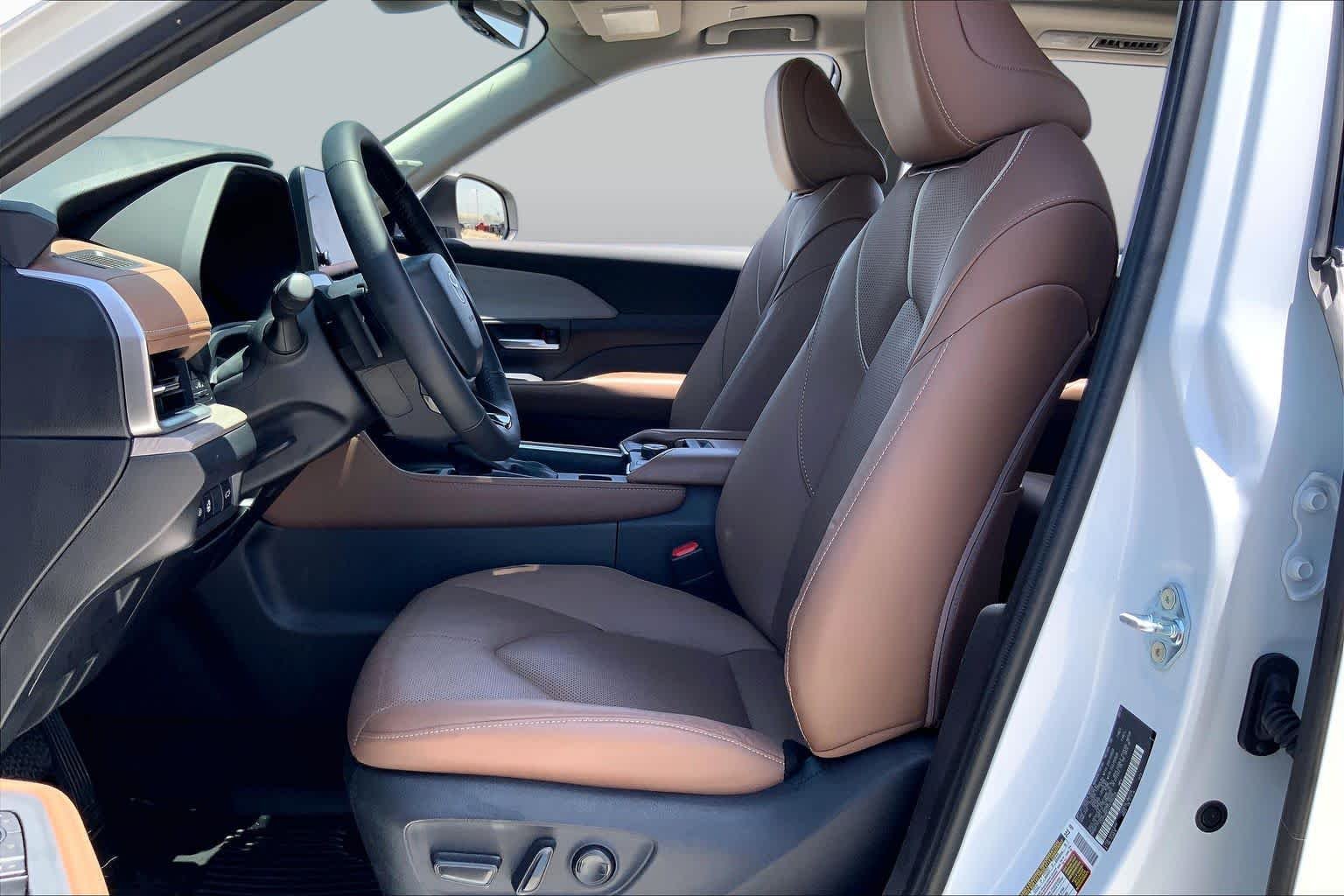 Pre-Owned 2026 Toyota Grand Highlander Platinum