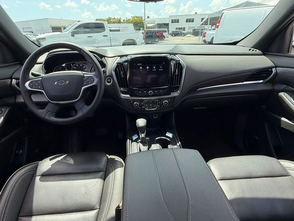 Used 2023 White Chevrolet Premier image 15