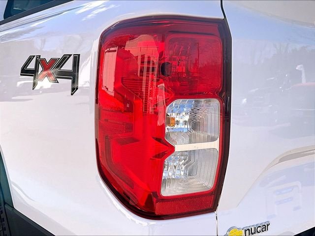 Used 2025 White Ford XL image 33