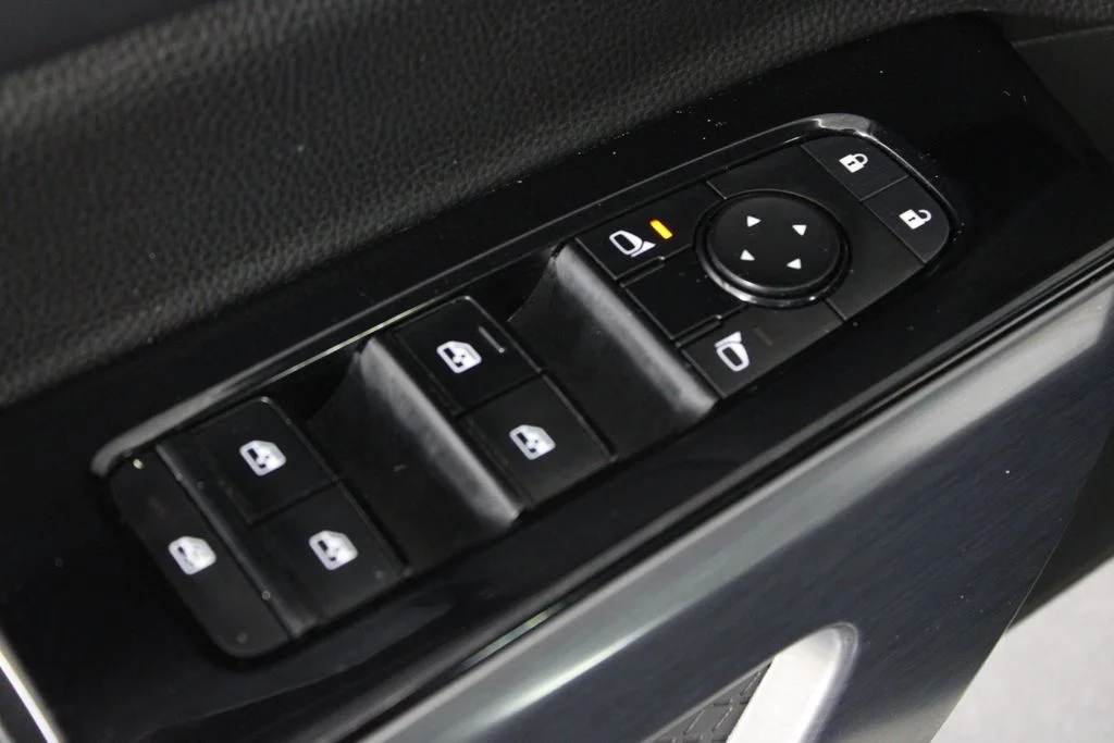 2022 Nissan Pathfinder SL - Photo 24