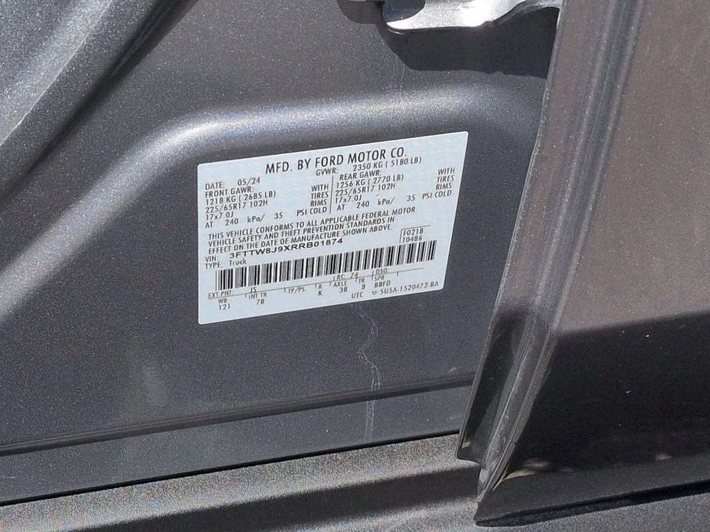Used 2024 Silver Metallic Ford XLT image 31