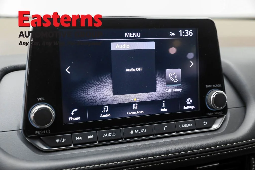 Used 2022 Blue Nissan SV image 19