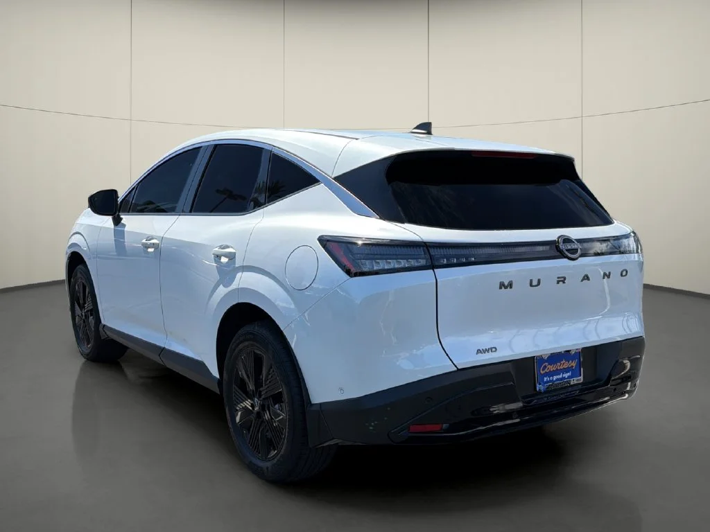 Used 2025 White Nissan SV image 5