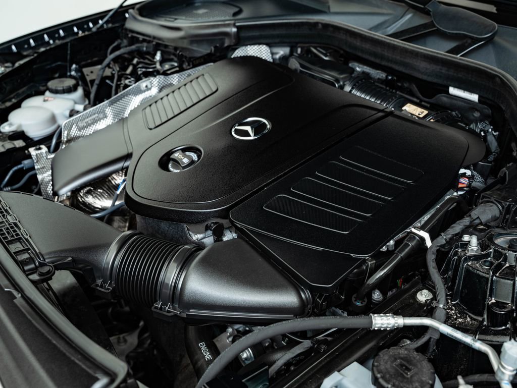 Certified Used 2025 Black Mercedes-Benz GLC 300 image 46