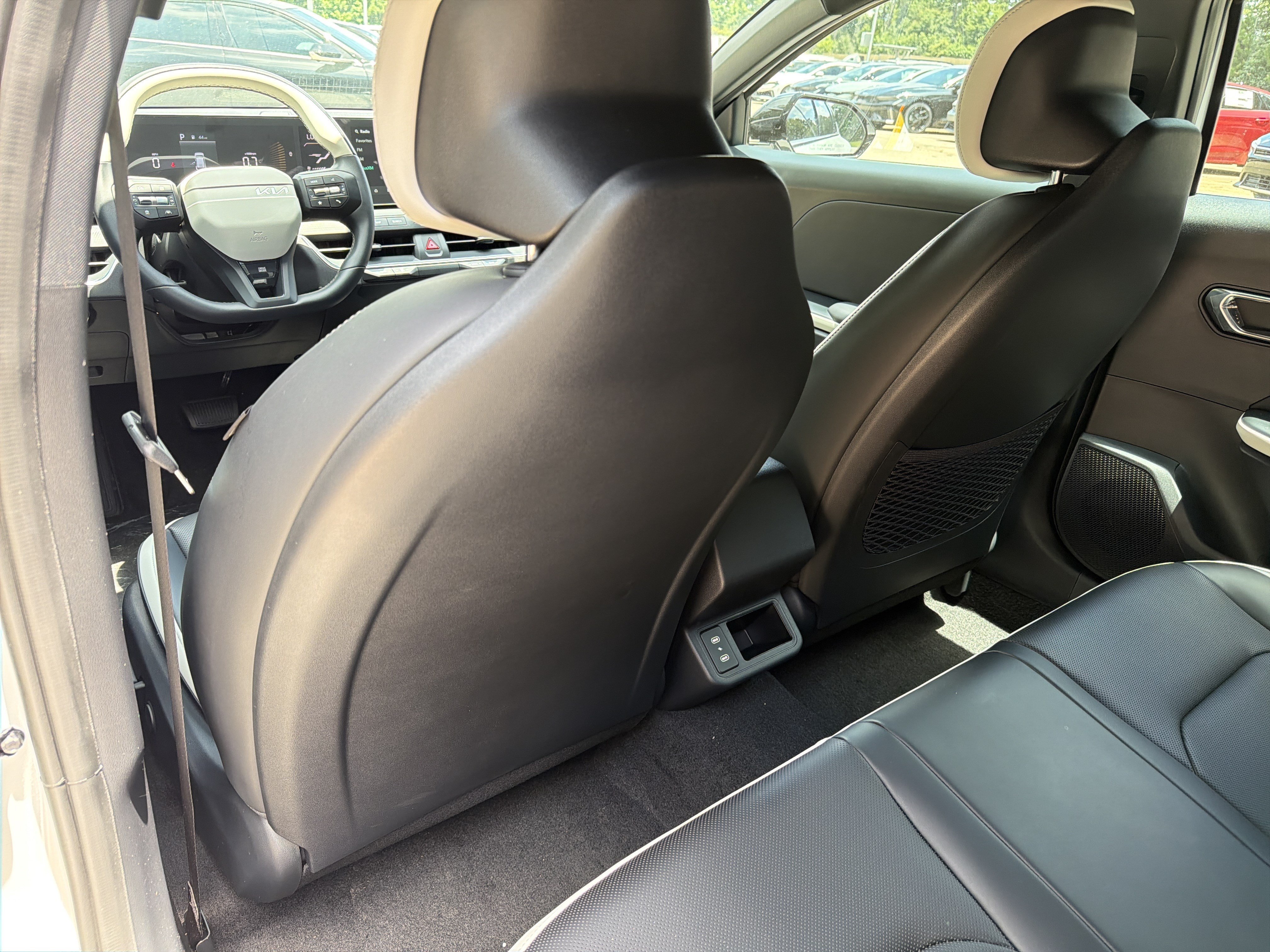 New 2026 Snow White Pearl Kia GT-Line image 20