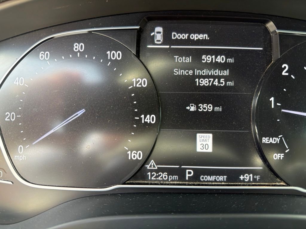 Used 2022 White BMW sDrive30i image 2