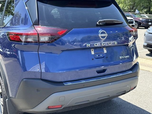 Used 2022 Blue Nissan SV image 10