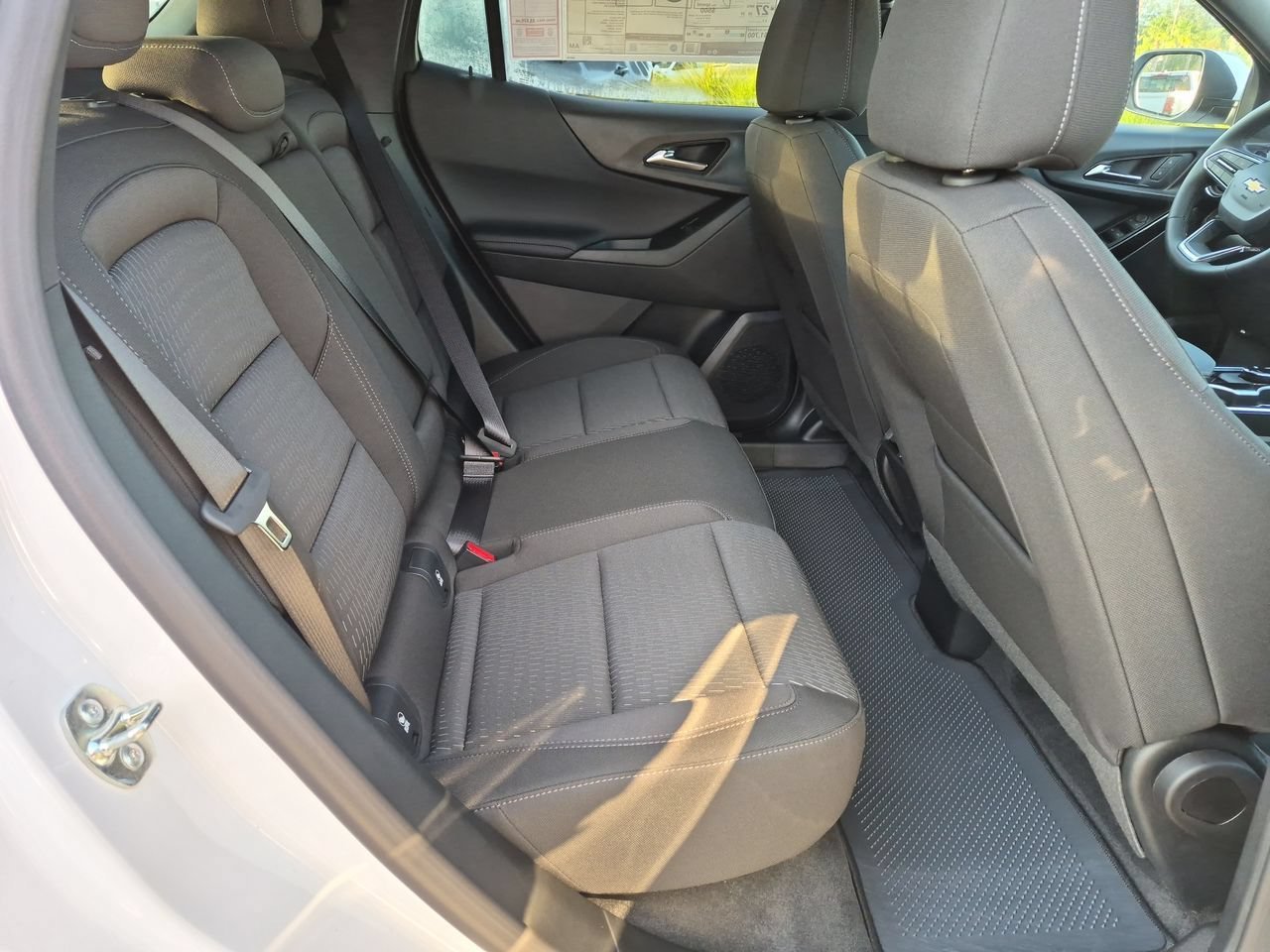 2027 Chevrolet Equinox LT - Photo 24