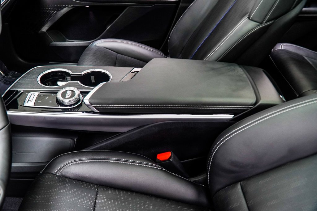Used 2025 Black Cadillac Sport image 22
