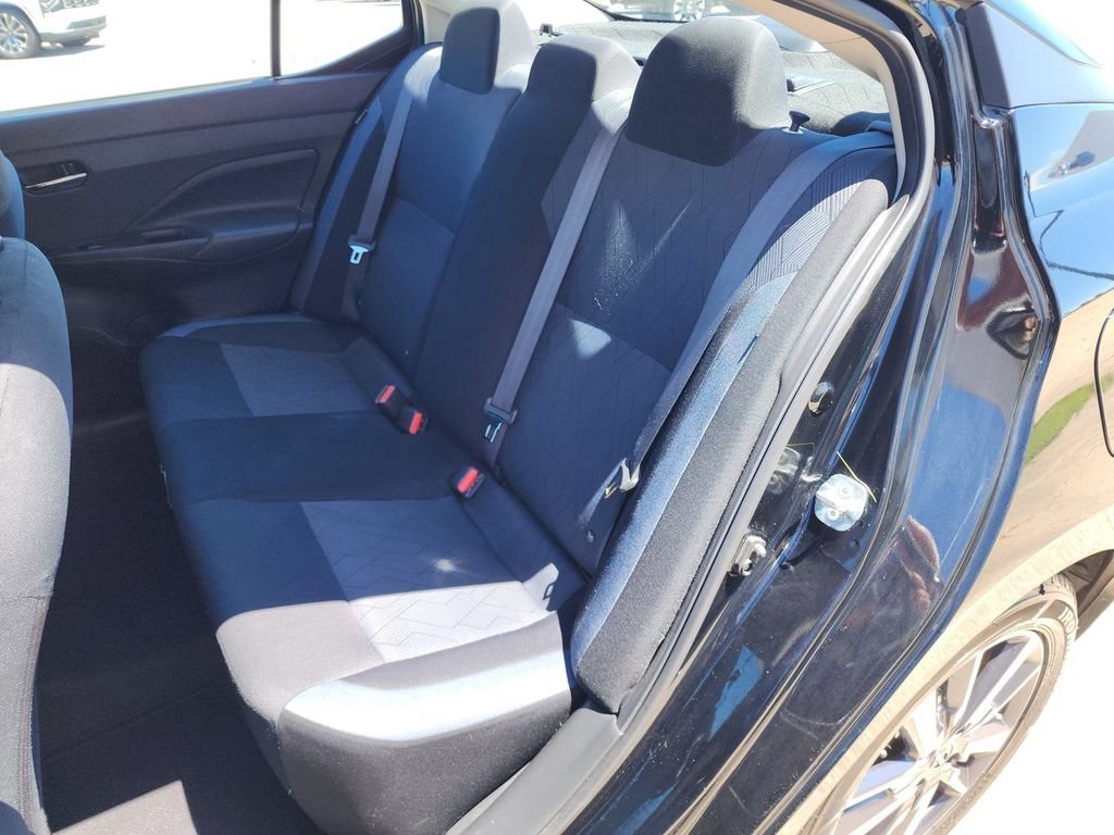 Used 2023  Nissan SV image 21