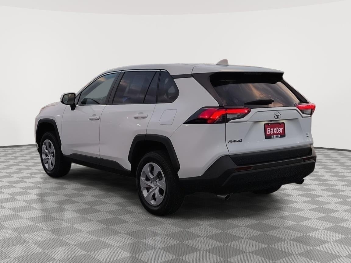 Used 2024 Ice Cap Toyota LE image 17