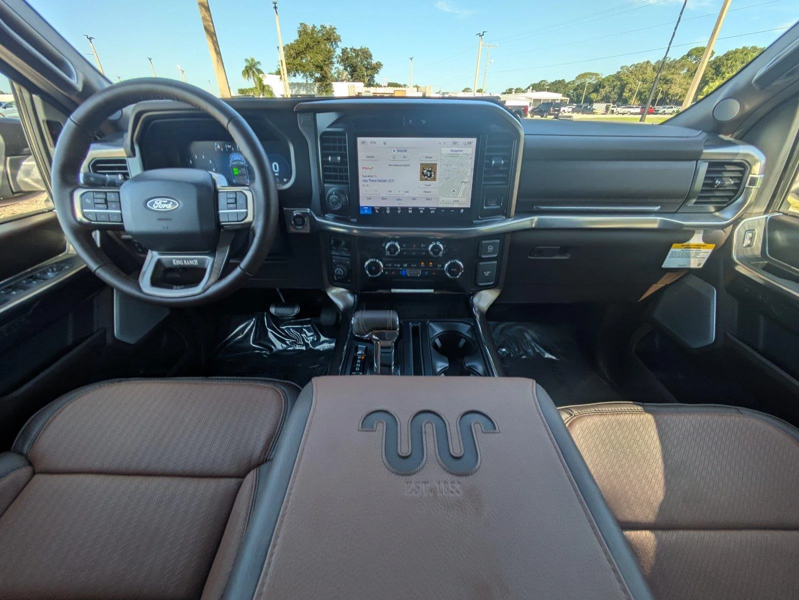 New 2026 Agate Black Metallic Ford King Ranch image 17
