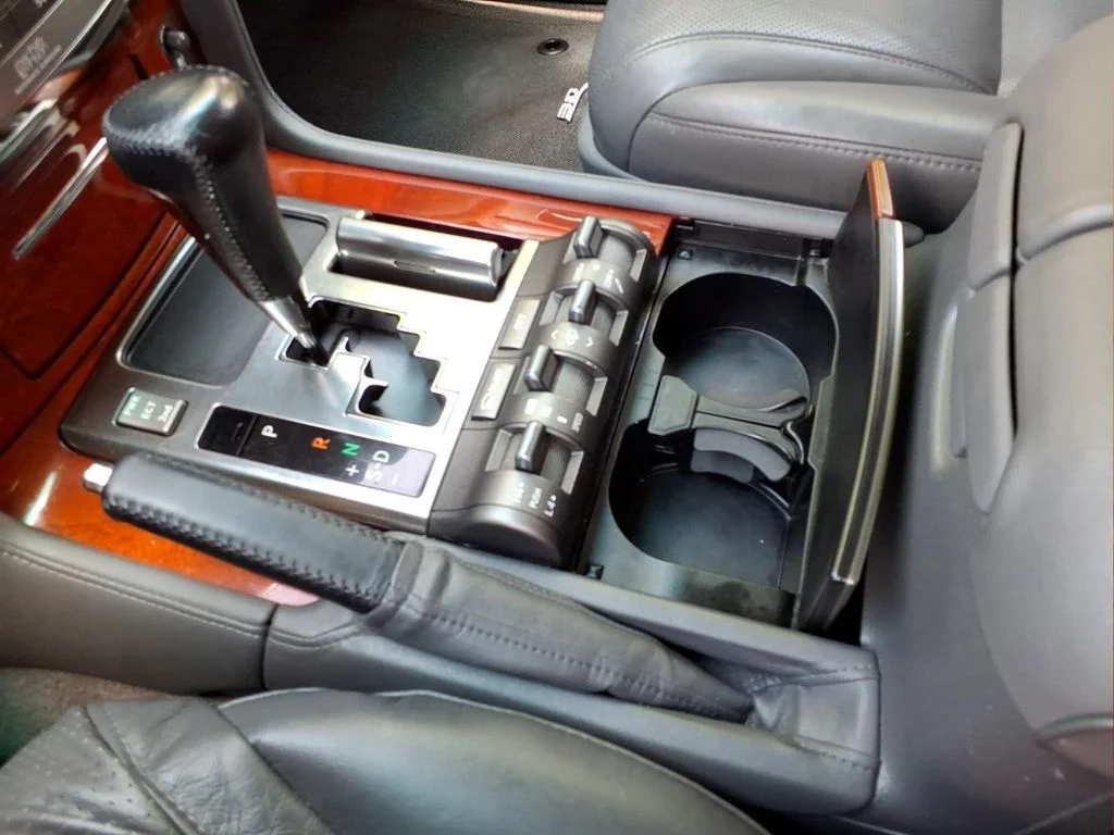 Used 2008  Lexus 570 image 10