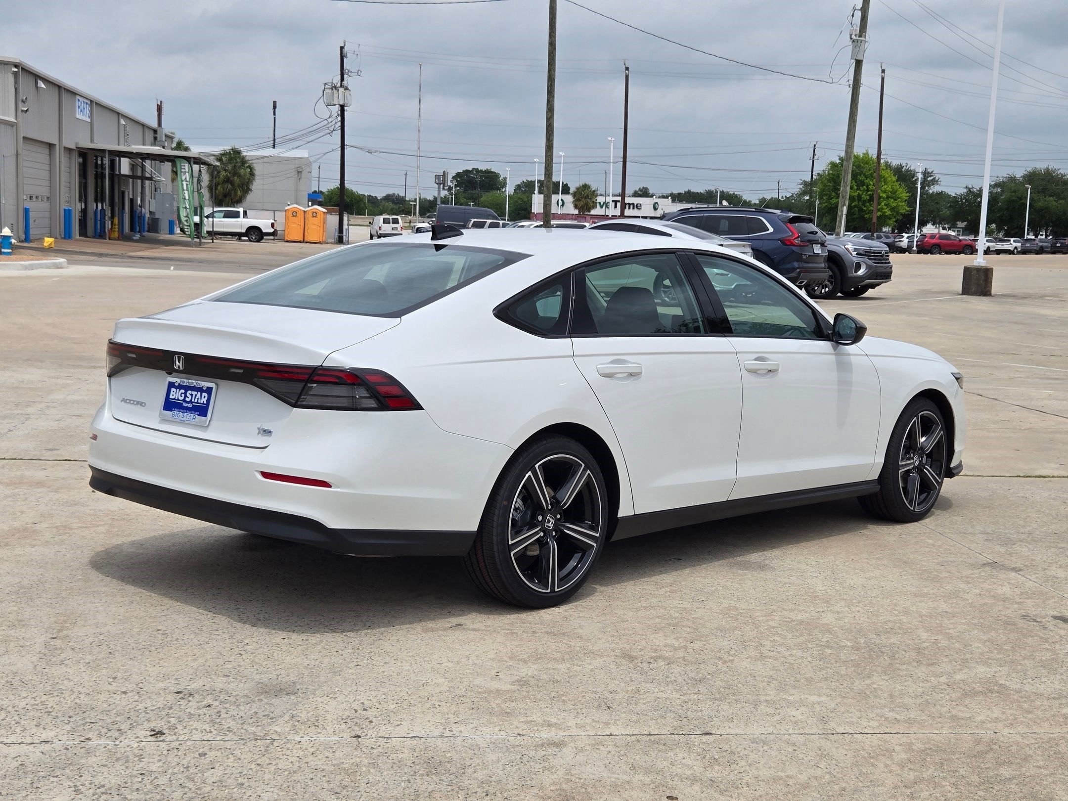 New 2026 Platinum White Pearl Honda SE image 4