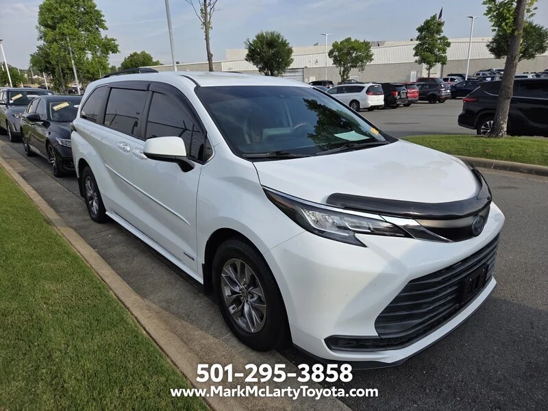 Used 2021 Super White TOYOTA LE image 2