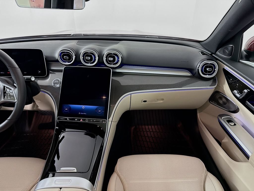 2025 Mercedes-Benz C-Class Sedan C 300 - Photo 24