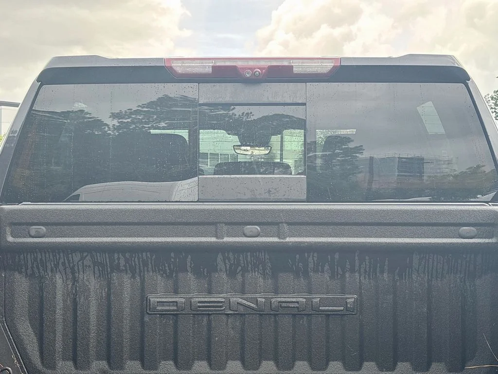 Used 2023 Silver GMC Denali image 10