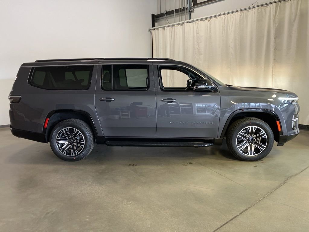 New 2026 Baltic-Gray Metallic Clear-Coat Exterior Paint Jeep  image 25