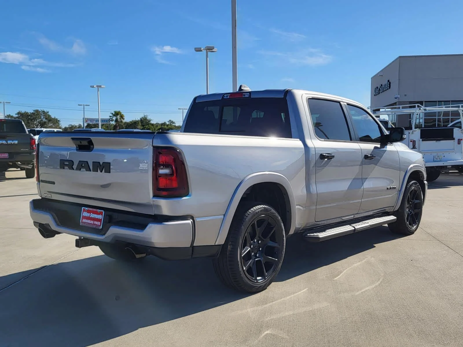 New 2026 Billet Silver Metallic Clear-Coat Exterior Paint RAM Laramie image 5