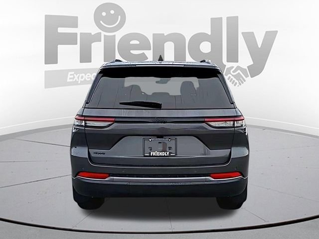 New 2026 Baltic Gray Metallic Clear-Coat Exterior Paint Jeep Altitude image 4