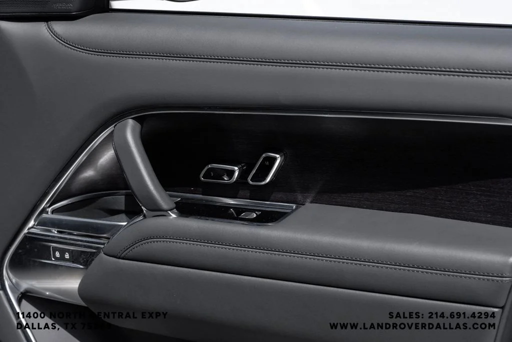 Used 2023 Black Land Rover Autobiography image 50