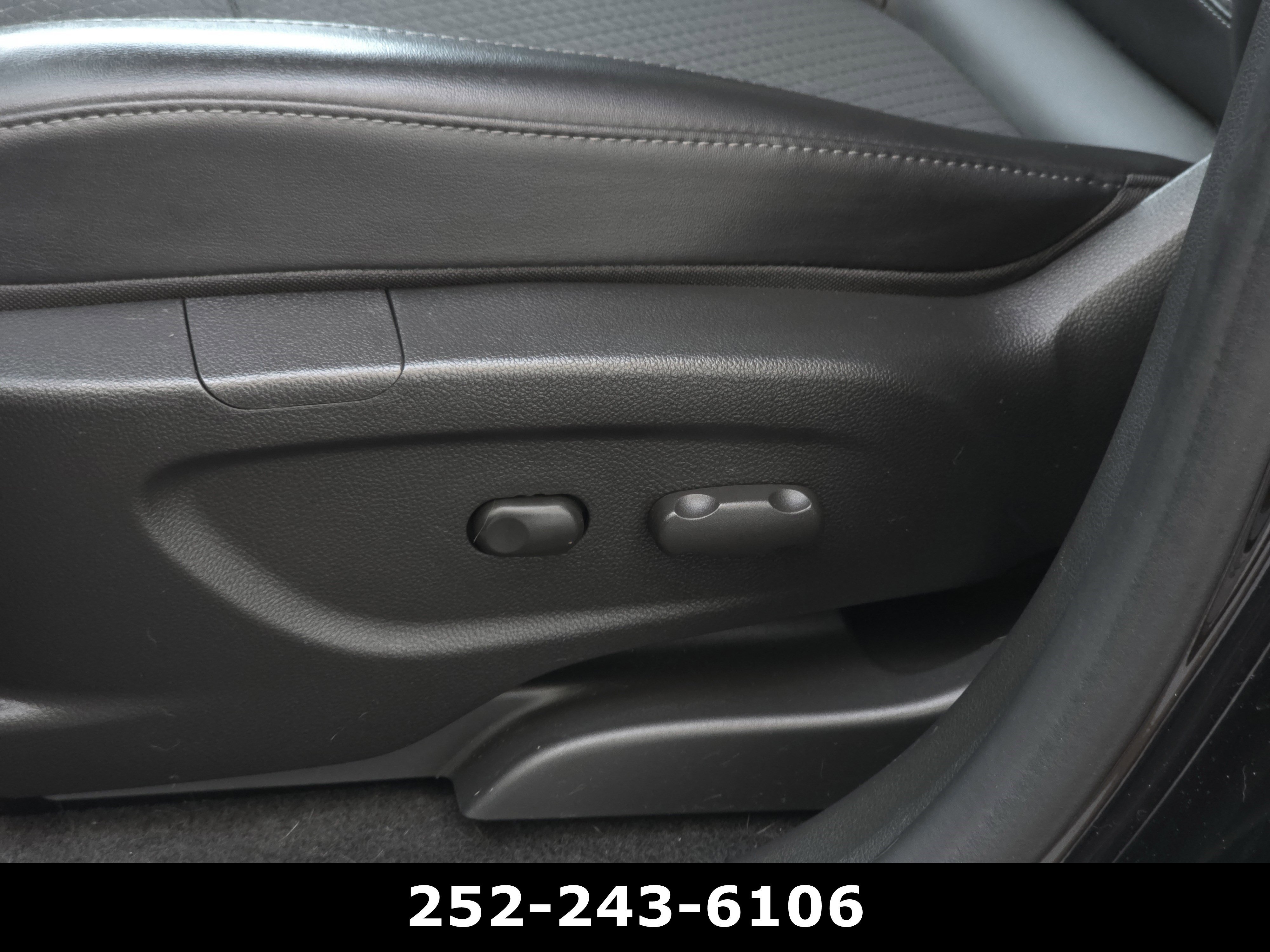Used 2022 Ebony Twilight Metallic Buick Preferred image 11