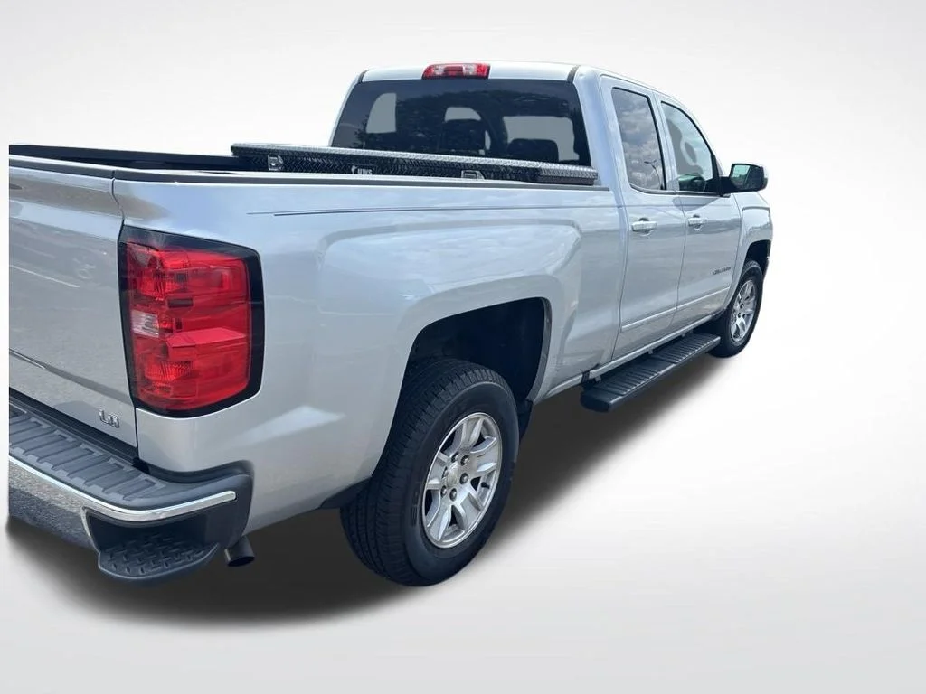 Used 2019 Silver Chevrolet LT image 2