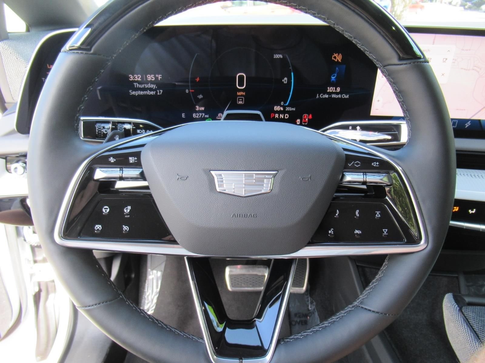 Used 2025 White Cadillac Luxury 2 image 24