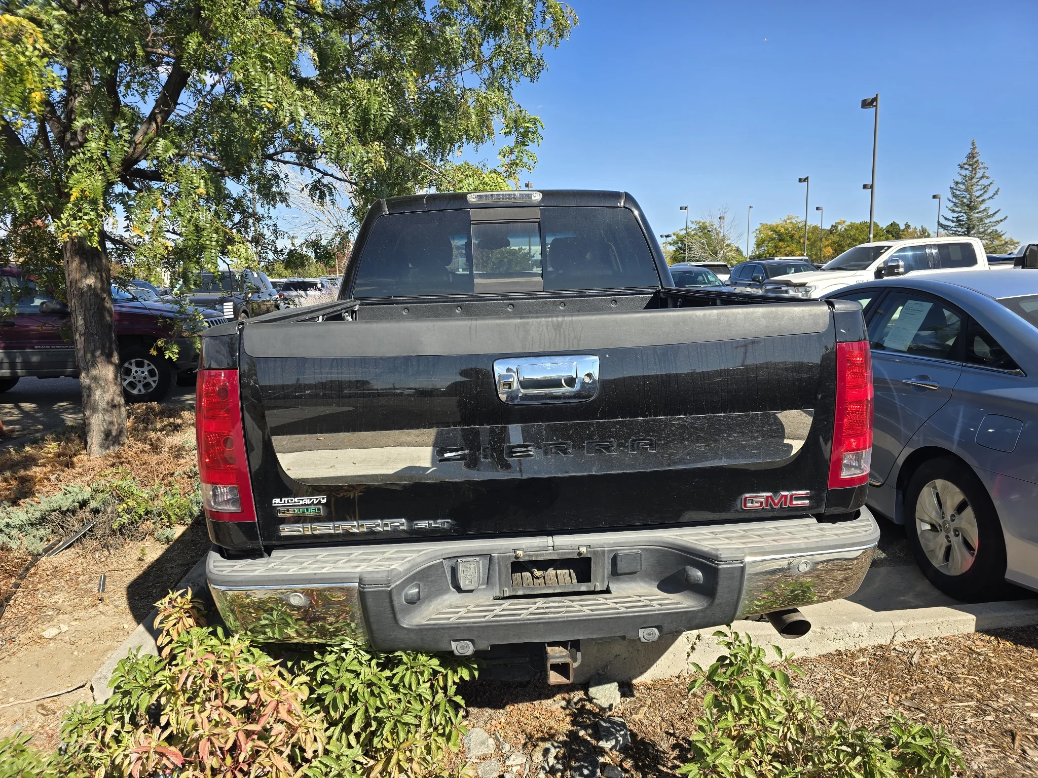 Used 2012 Onyx Black GMC SLT image 4