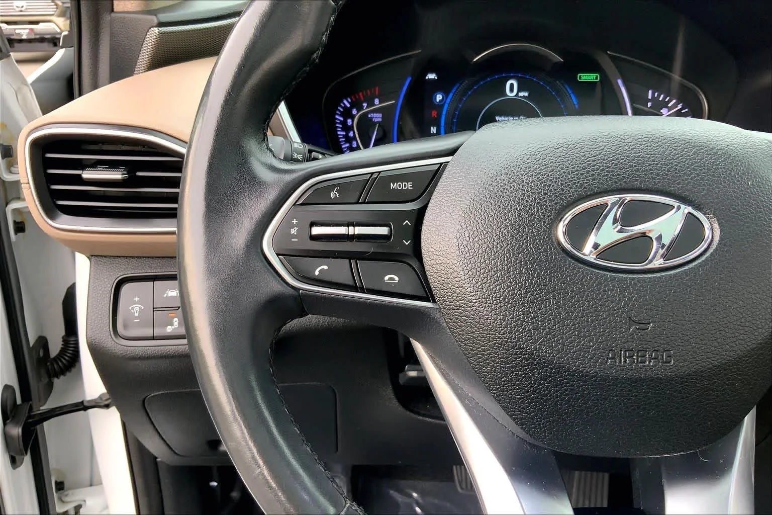 Used 2019 Quartz White Hyundai Ultimate image 24