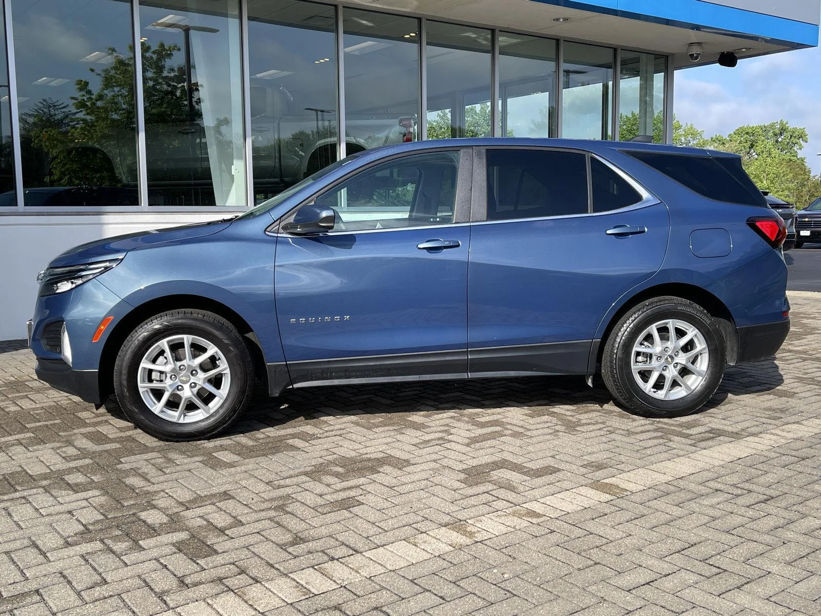 Used 2024 Lakeshore Blue Metallic Chevrolet LT image 2
