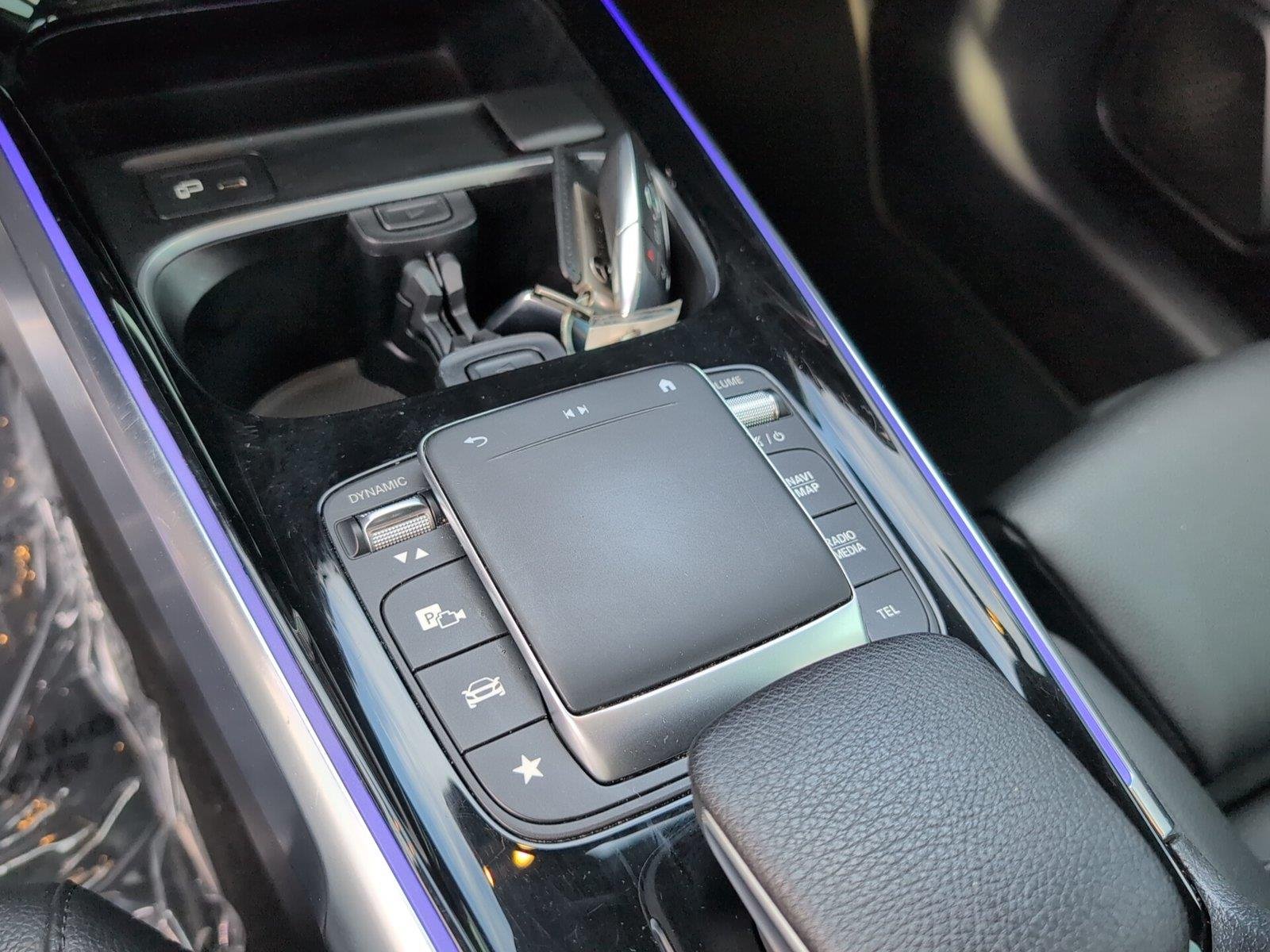 Used 2021 Galaxy Blue Metallic Mercedes-Benz GLB 250 image 21