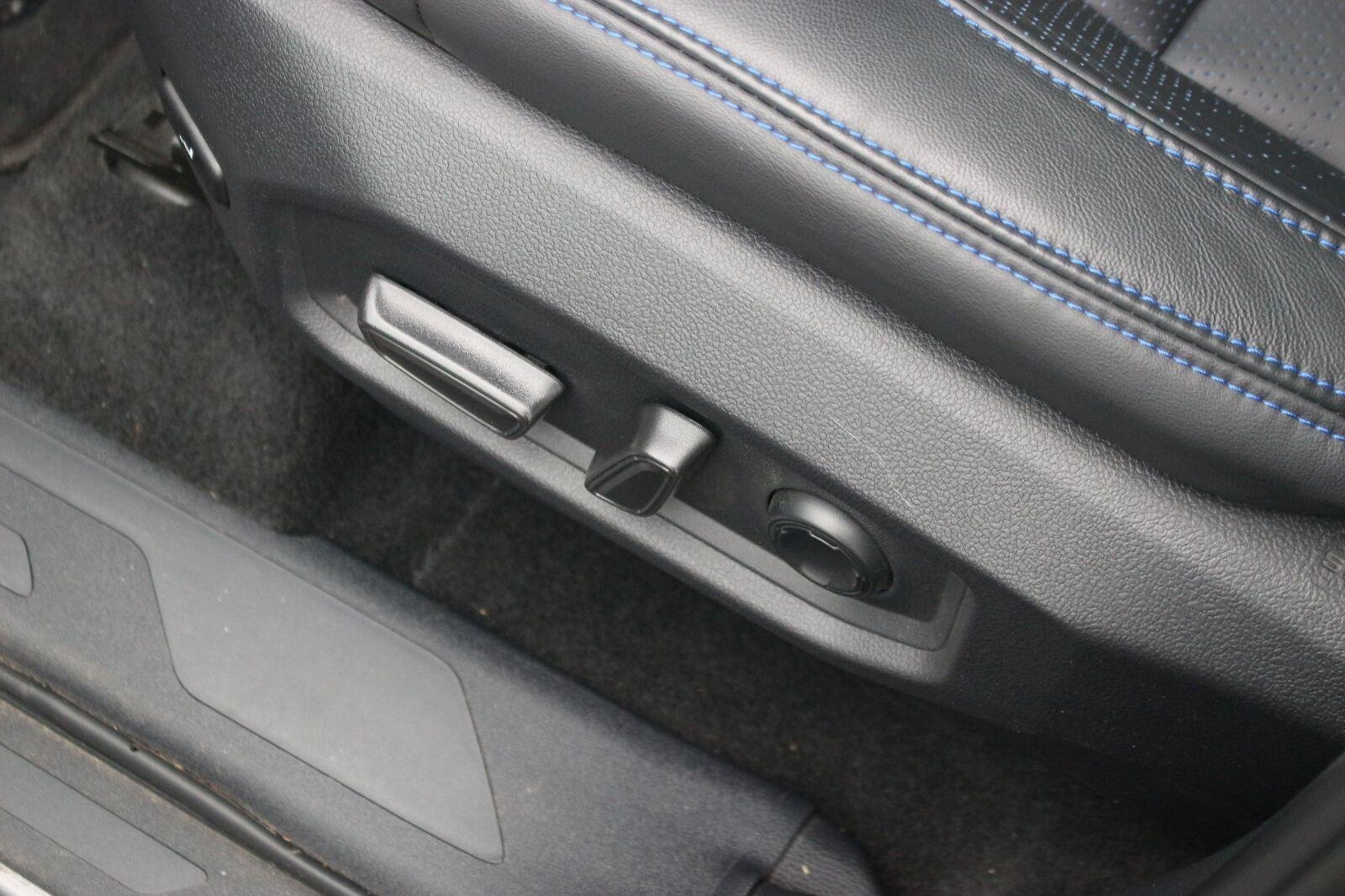 Used 2022 Grey Toyota Platinum Hybrid image 18