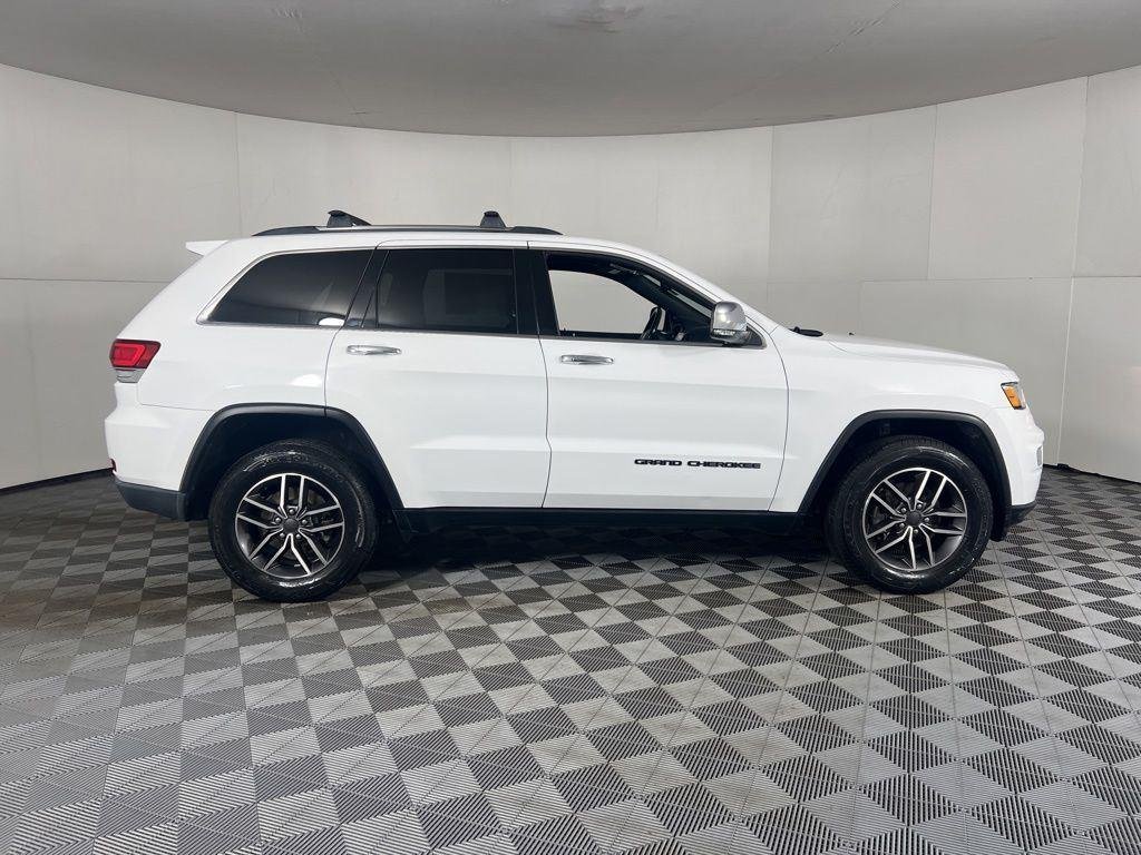 Used 2020 Bright White Clearcoat Jeep Limited image 10