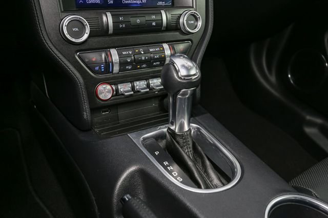 Used 2020 White Ford GT Premium image 25