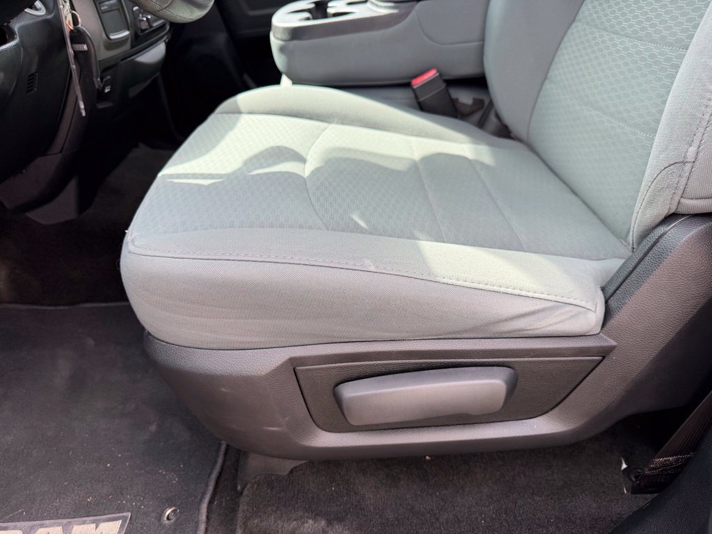 Used 2018 Bright White Clearcoat Ram Tradesman image 14